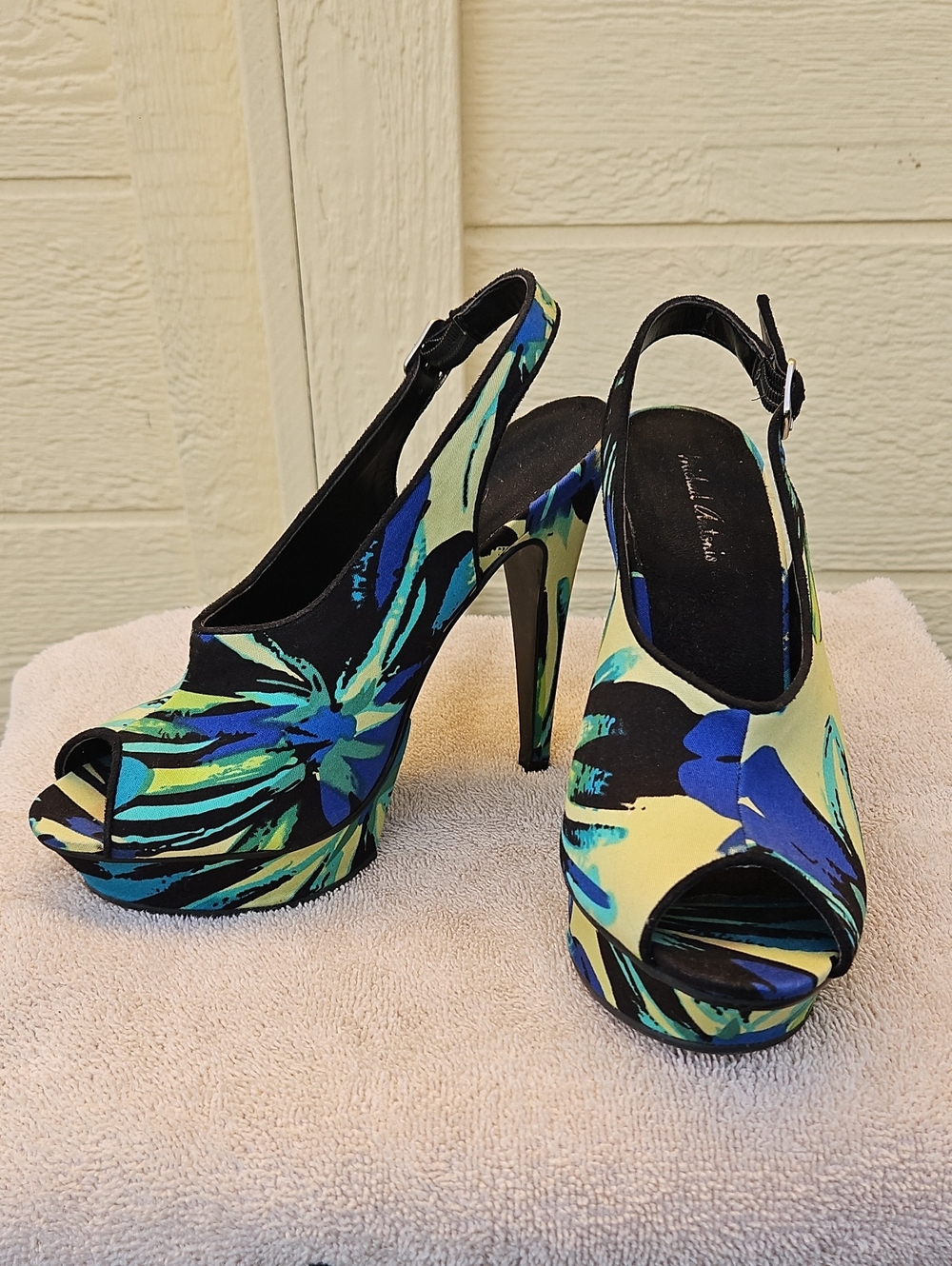 Micheal Antonio Blue Floral Peep-Toe Slingback Heels